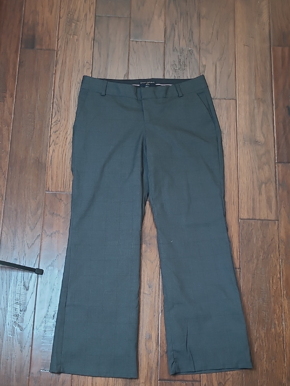 Banana Republic Factory Dark Charcoal Grey Plaid Wide-Leg Trousers size 12PETITE